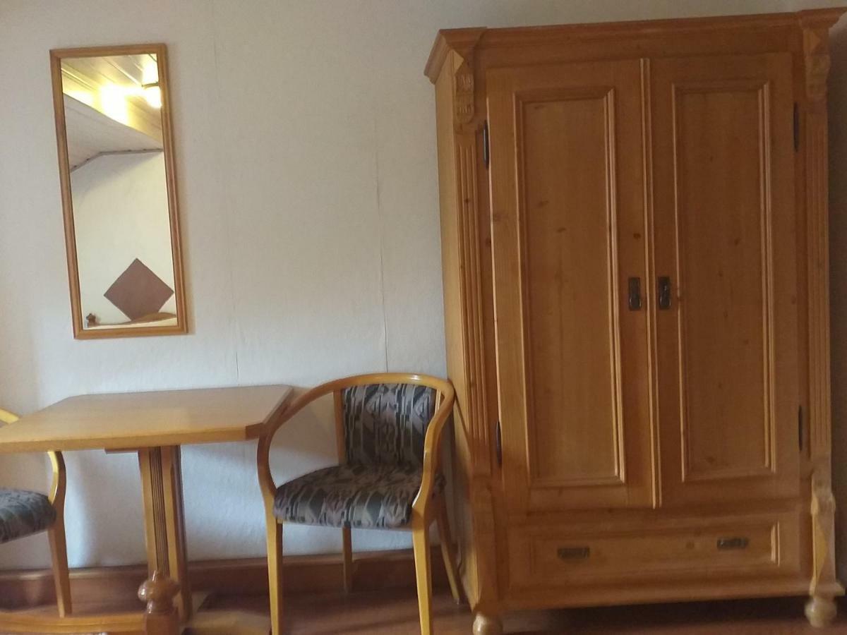 Hotel Zur Krone Bad Brückenau الغرفة الصورة